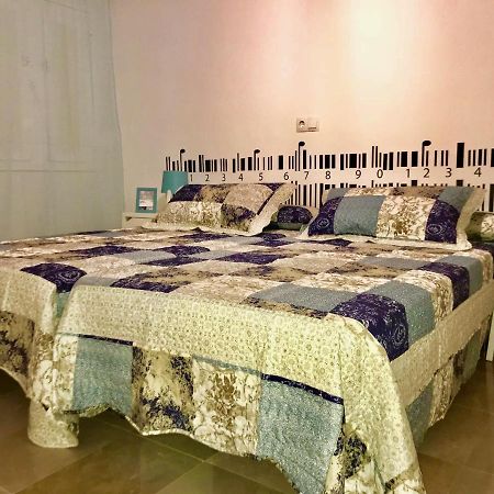Centro-Casco Antiguo C/Sauceda-San Eloy Apartment Seville Luaran gambar