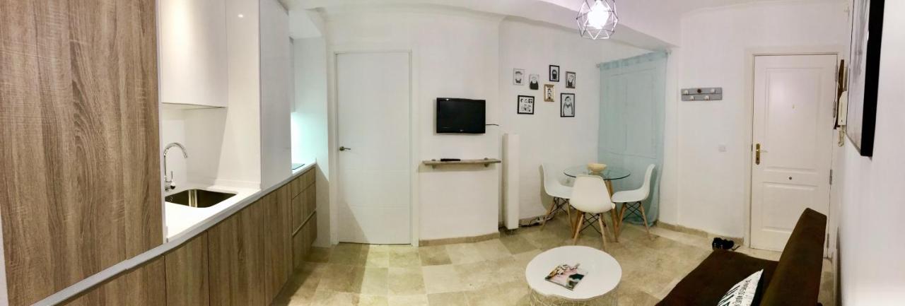 Centro-Casco Antiguo C/Sauceda-San Eloy Apartment Seville Luaran gambar